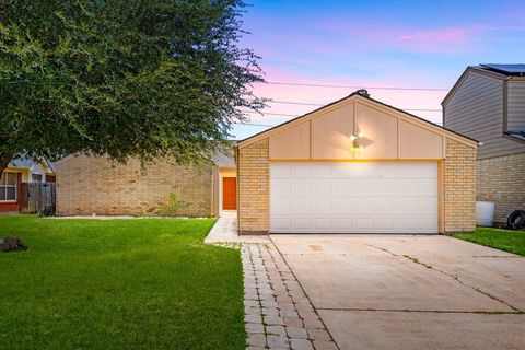 Photo of 6822 Stonewater, Houston, TX 77084 (MLS # 24243288)