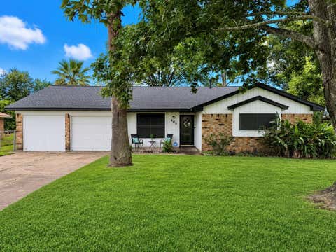 Photo of 905 Southside Drive, Angleton, TX 77515 (MLS # 66609810)