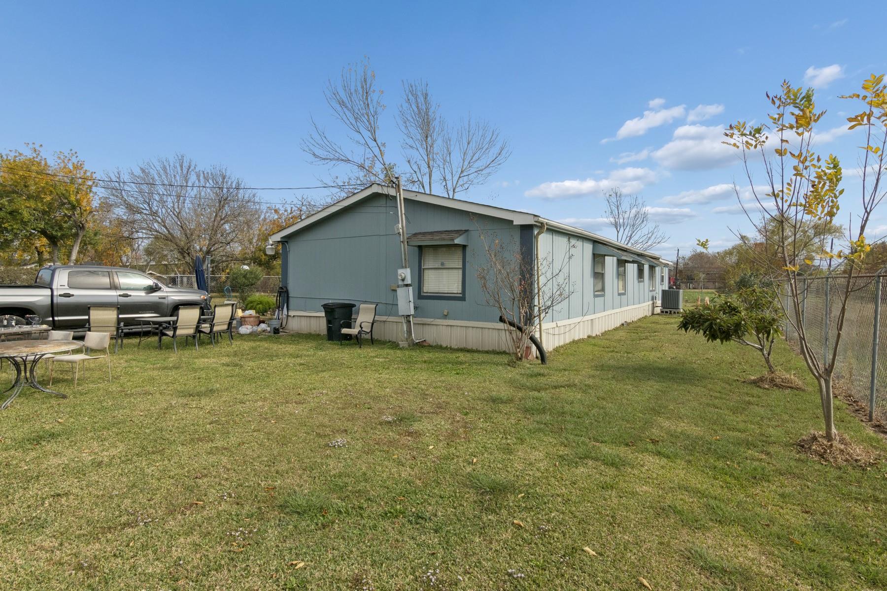 2716 Southmore Avenue E