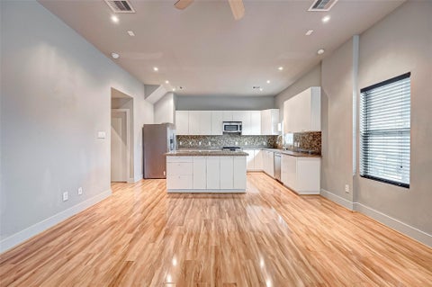 Photo of 5111 Cornish Street, Houston, TX 77007 (MLS # 41287754)