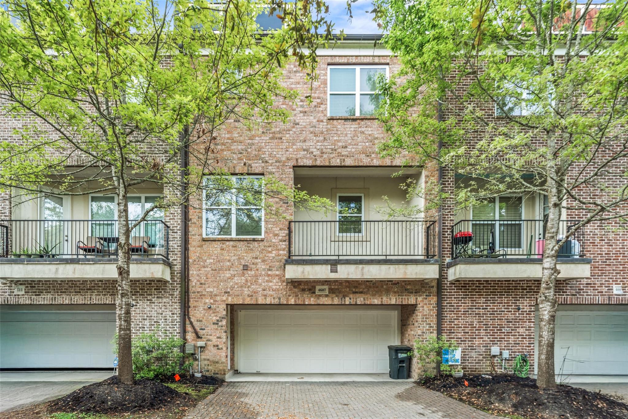 4607 Regent Manor Drive