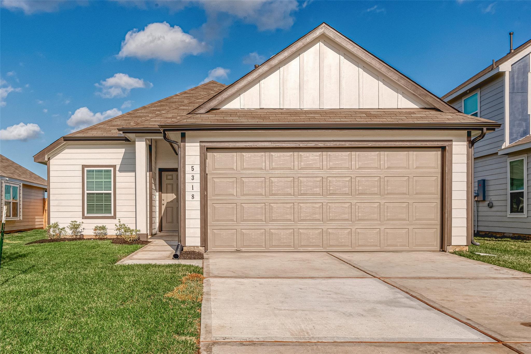 5318 Briana Dee Dr