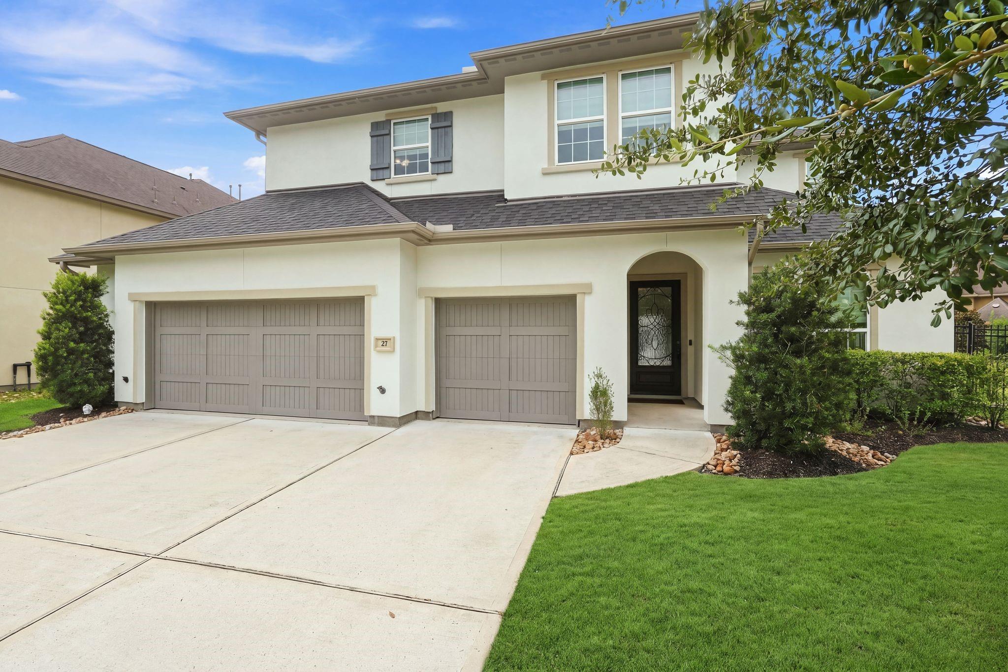 27 Gracenote Place