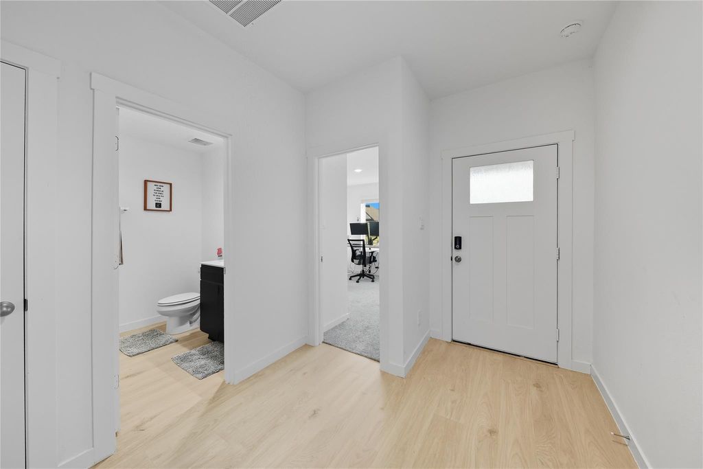 Photo of 1638 Westway Dr Dr, Fresno, TX 77545 (MLS # 46237407)