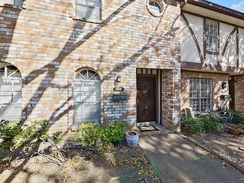Photo of 8101 Amelia Road #404, Houston, TX 77055 (MLS # 66957883)