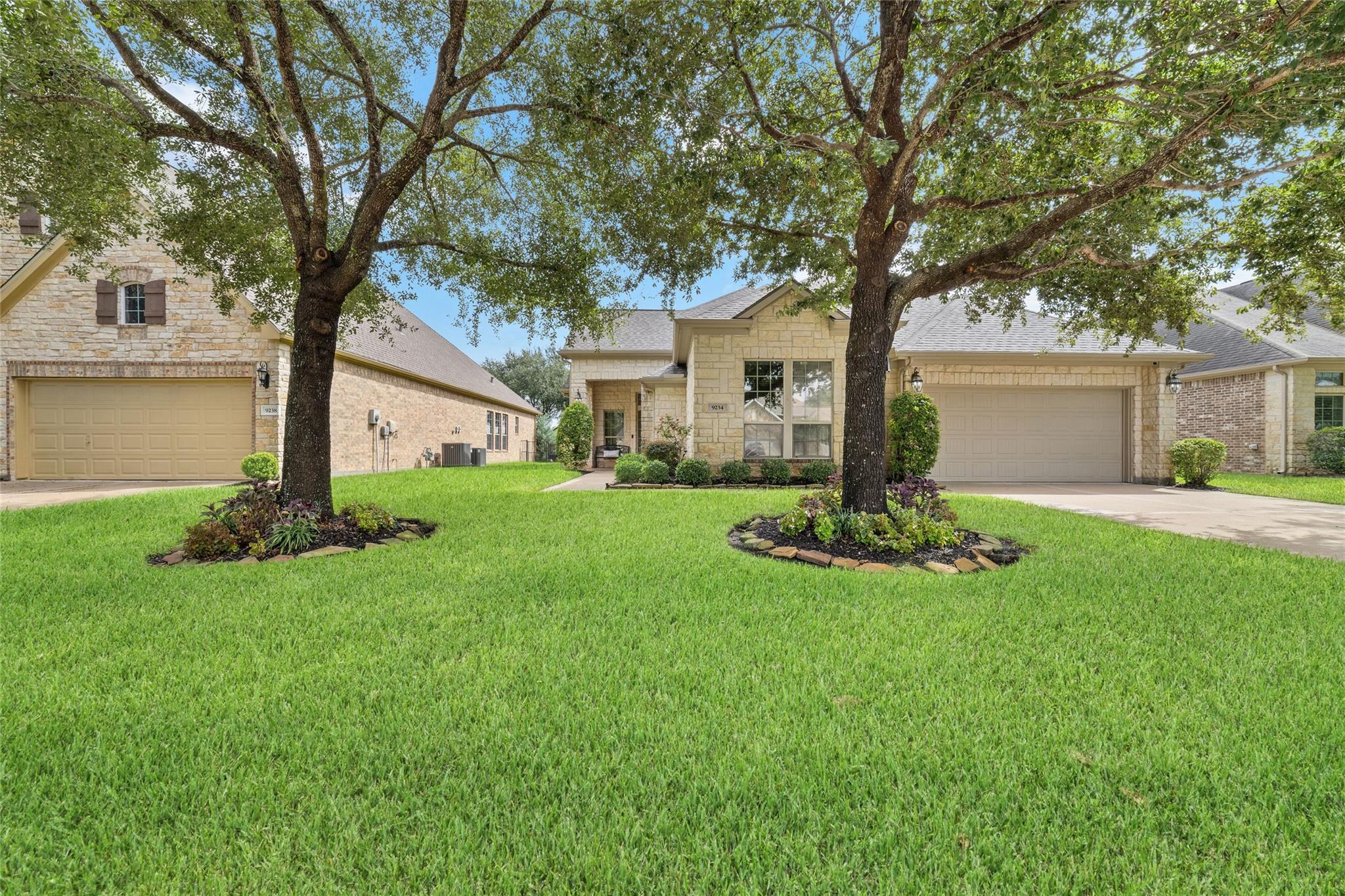 9234 E Canyon Lake Springs Drive