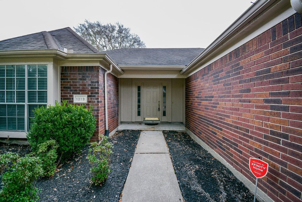 Photo of 1319 Irish Mist Court, Katy, TX 77450 (MLS # 68986350)