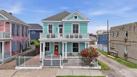 Photo of 2010 Rosenberg Street, Galveston, TX 77550 (MLS # 49565925)