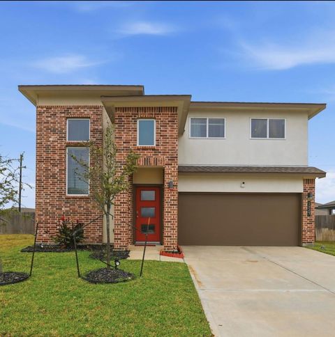 Photo of 14507 Rain Tree Drive, Baytown, TX 77523 (MLS # 82923205)