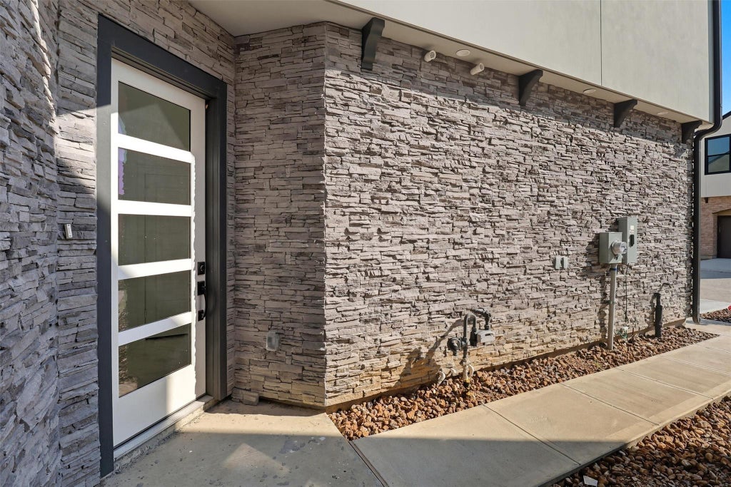 Photo of 2929 El Fenice Lane, Houston, TX 77057 (MLS # 17910358)