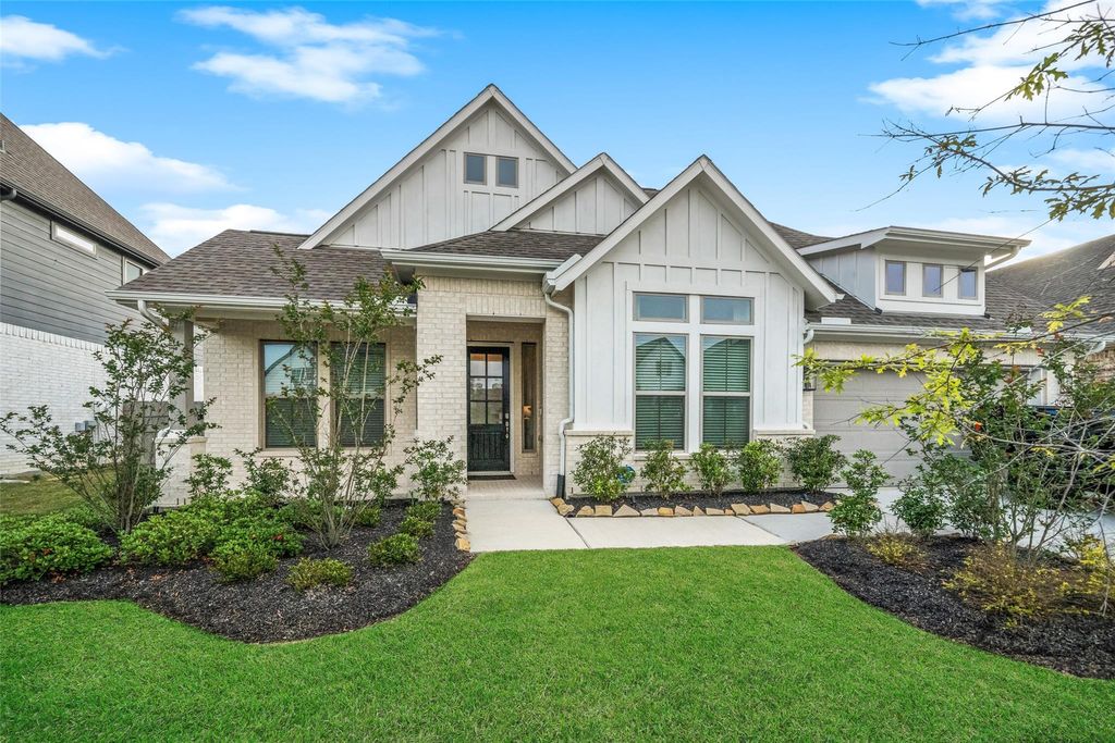 Photo of 17437 Violet Vineyard Street, Conroe, TX 77302 (MLS # 20676077)