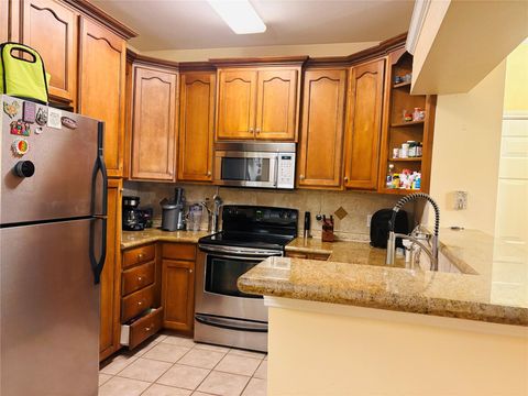 Photo of 1330 Old Spanish Trail #4209, Houston, TX 77054 (MLS # 91172472)