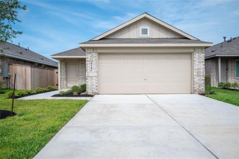 Photo of 6147 Sunburst Scarlet Street, Katy, TX 77493 (MLS # 26043511)