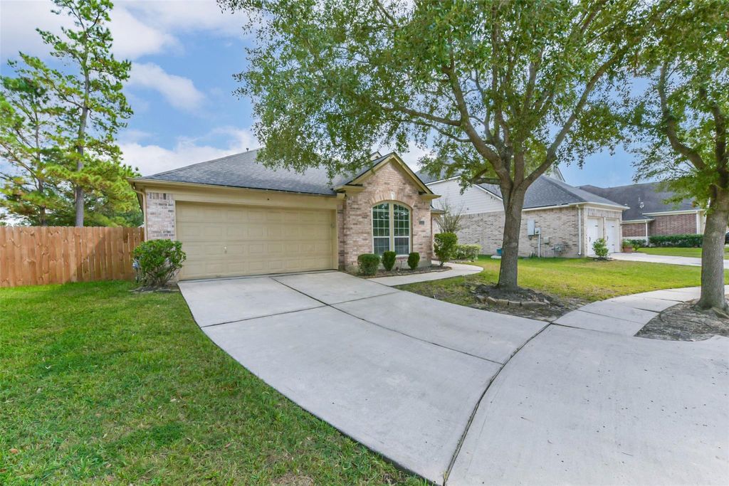 Photo of 15838 Mossy Shores Court, Houston, TX 77044 (MLS # 55895741)