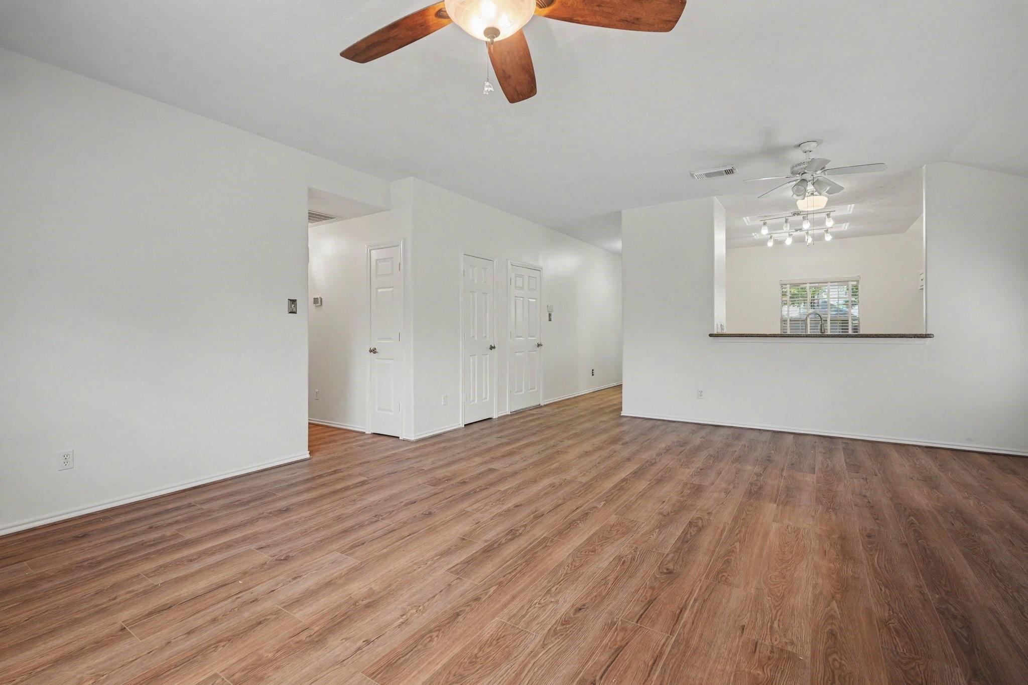 15403 Court Green Trail