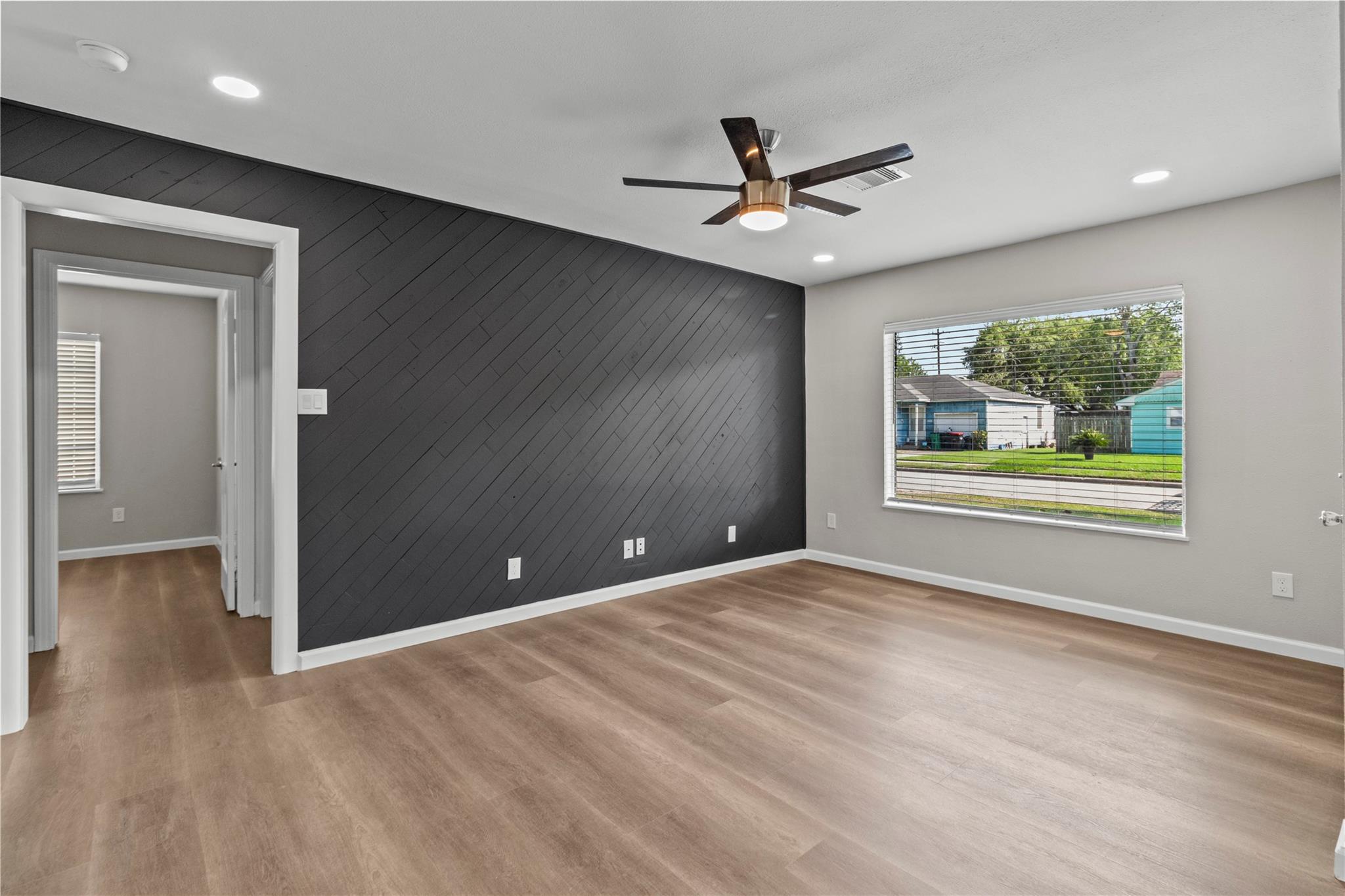 1006 S Shepherd Drive