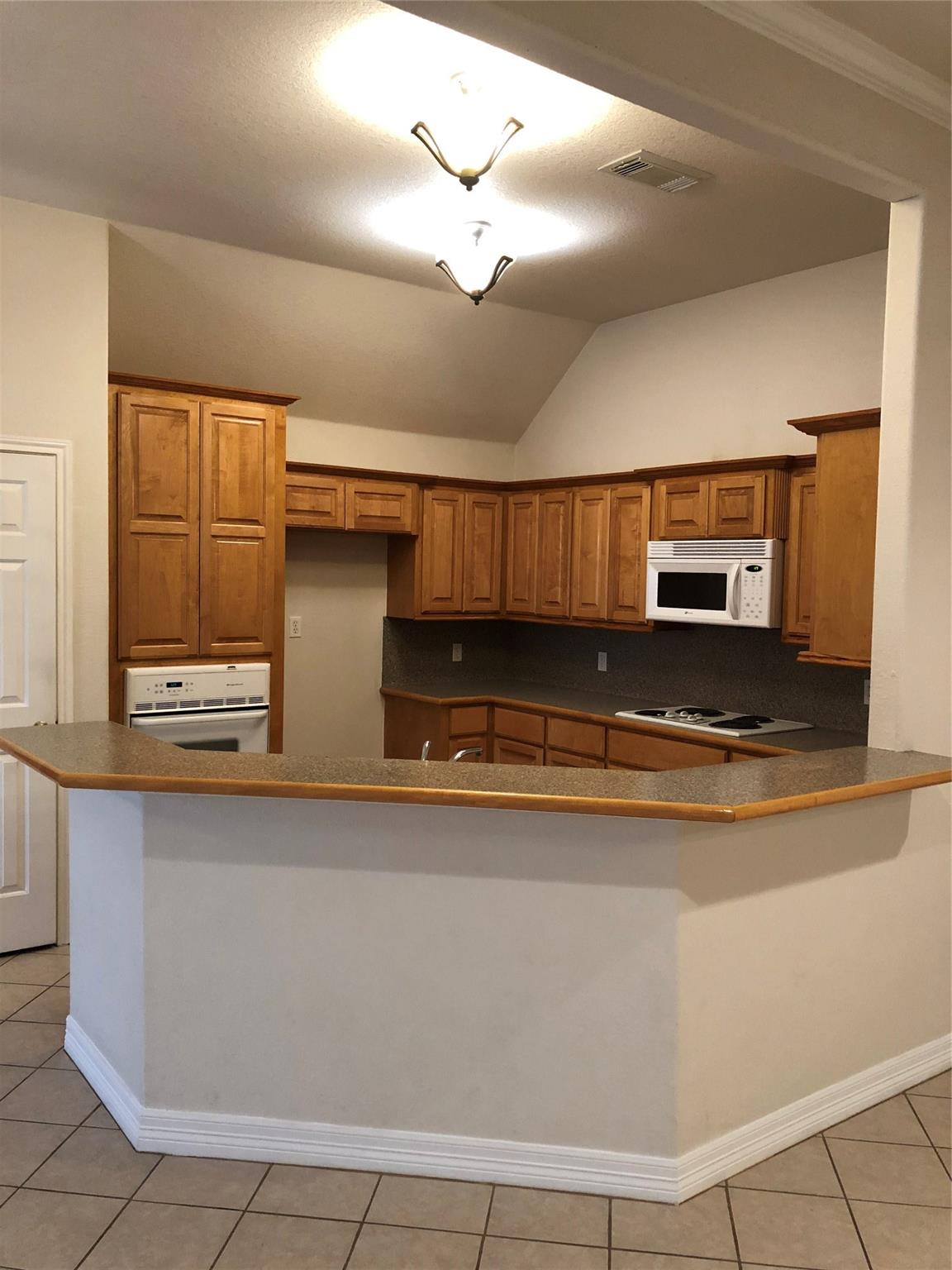 13322 Colton Lane