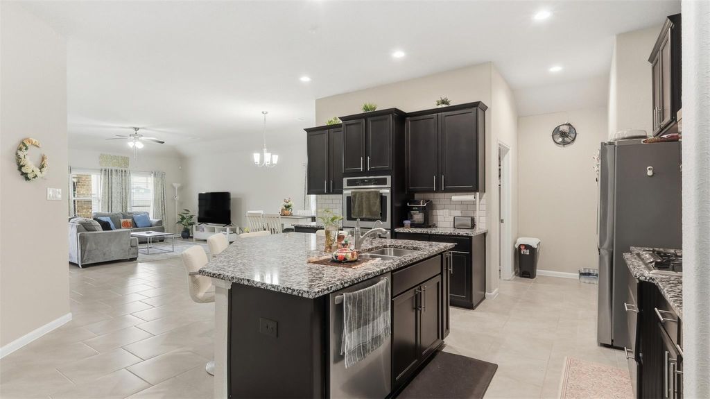 Photo of 7505 Summer Night Lane, Rosenberg, TX 77469 (MLS # 98763347)