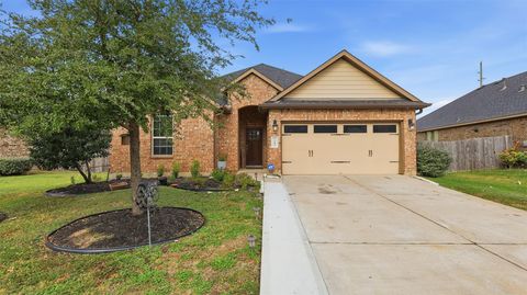Photo of 7505 Summer Night Lane, Rosenberg, TX 77469 (MLS # 98763347)