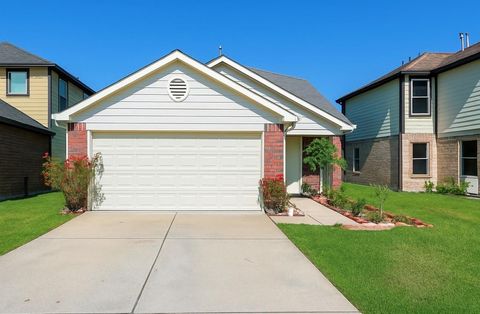 Photo of 11823 Palmdate Street, Houston, TX 77034 (MLS # 92046568)
