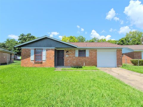 Photo of 10962 Buffum Street, Houston, TX 77051 (MLS # 79850046)
