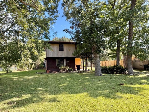 Photo of 5730 Carolina Avenue, Groves, TX 77619 (MLS # 42707984)