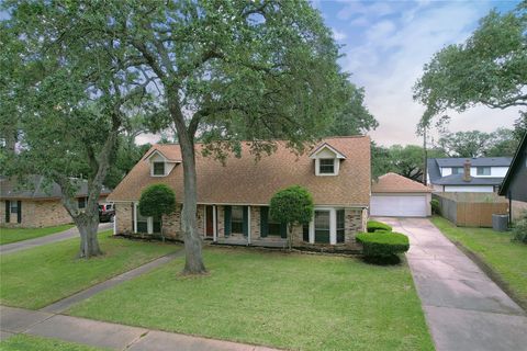 Photo of 2106 S Memorial Court, Pasadena, TX 77502 (MLS # 65733410)