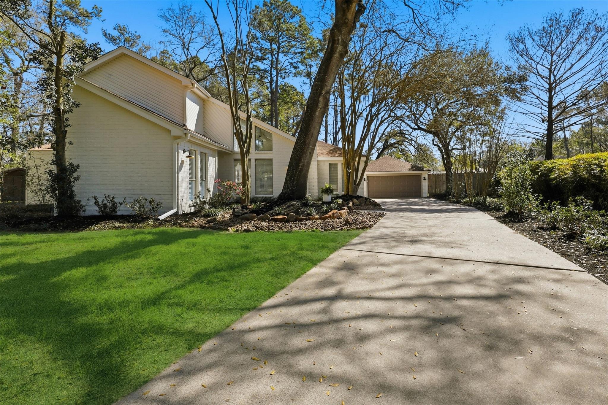 12 Rosedale Brook Court