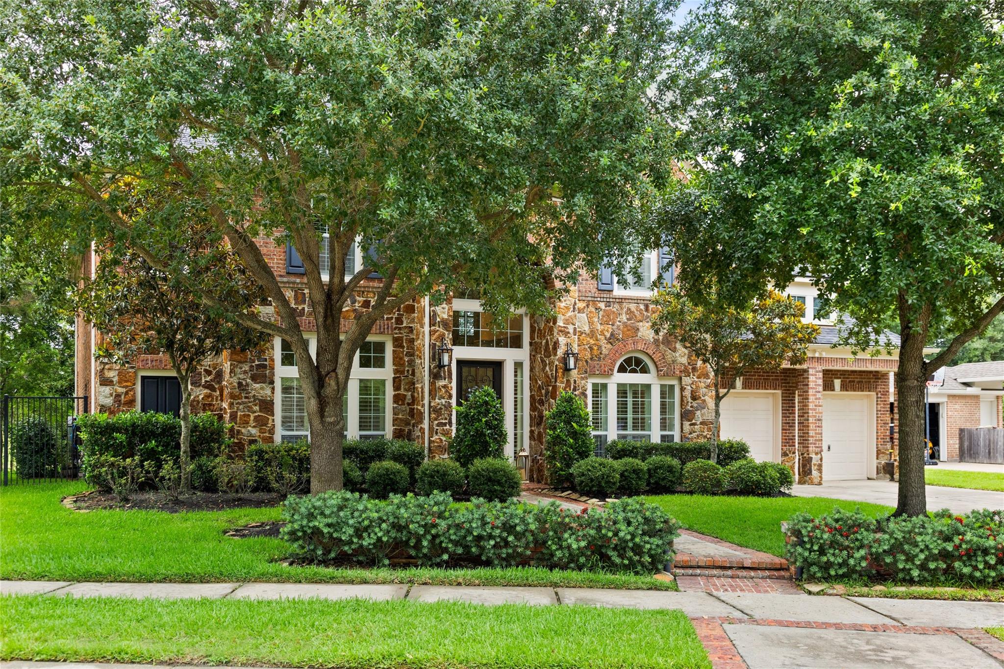 17614 Broad Bend Drive
