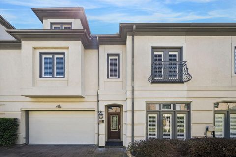 Photo of 2426 Nantucket Drive #B, Houston, TX 77057 (MLS # 73596296)