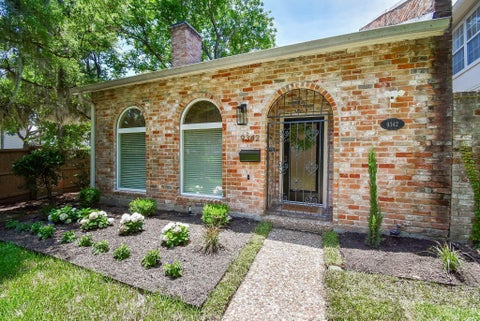 Photo of 9342 Briar Forest Drive, Houston, TX 77063 (MLS # 92995640)