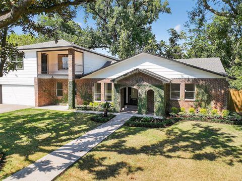 Photo of 406 Hohldale Street, Houston, TX 77091 (MLS # 71725069)