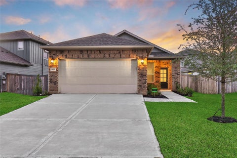 Photo of 6609 Lahna Oak Drive, Conroe, TX 77304 (MLS # 48467929)