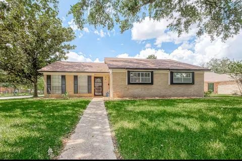Photo of 9654 Meadowland Drive, Houston, TX 77063 (MLS # 53415725)