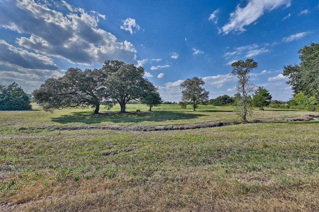 Photo of 17 Ganske Road, Burton, TX 77835 (MLS # 11925075)