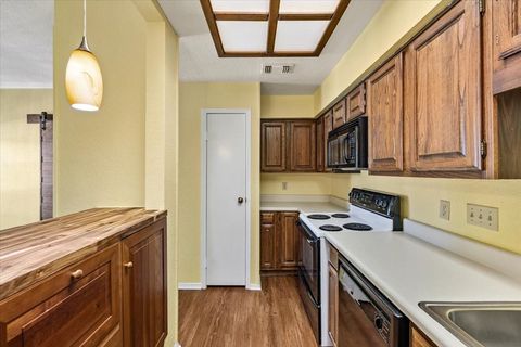 Tiny photo for 921 Marine Drive #223, Galveston, TX 77550 (MLS # 25038029)