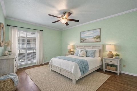 Tiny photo for 921 Marine Drive #223, Galveston, TX 77550 (MLS # 25038029)