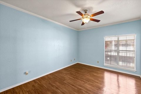 Tiny photo for 921 Marine Drive #223, Galveston, TX 77550 (MLS # 25038029)