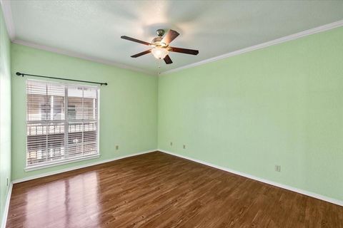 Tiny photo for 921 Marine Drive #223, Galveston, TX 77550 (MLS # 25038029)