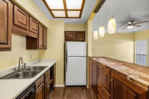 Tiny photo for 921 Marine Drive #223, Galveston, TX 77550 (MLS # 25038029)