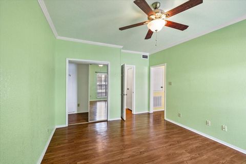 Tiny photo for 921 Marine Drive #223, Galveston, TX 77550 (MLS # 25038029)