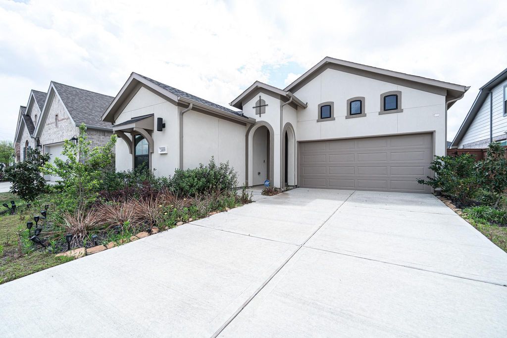 Photo of 24819 Yellow Spruce Cir, Katy, TX 77493 (MLS # 34137980)