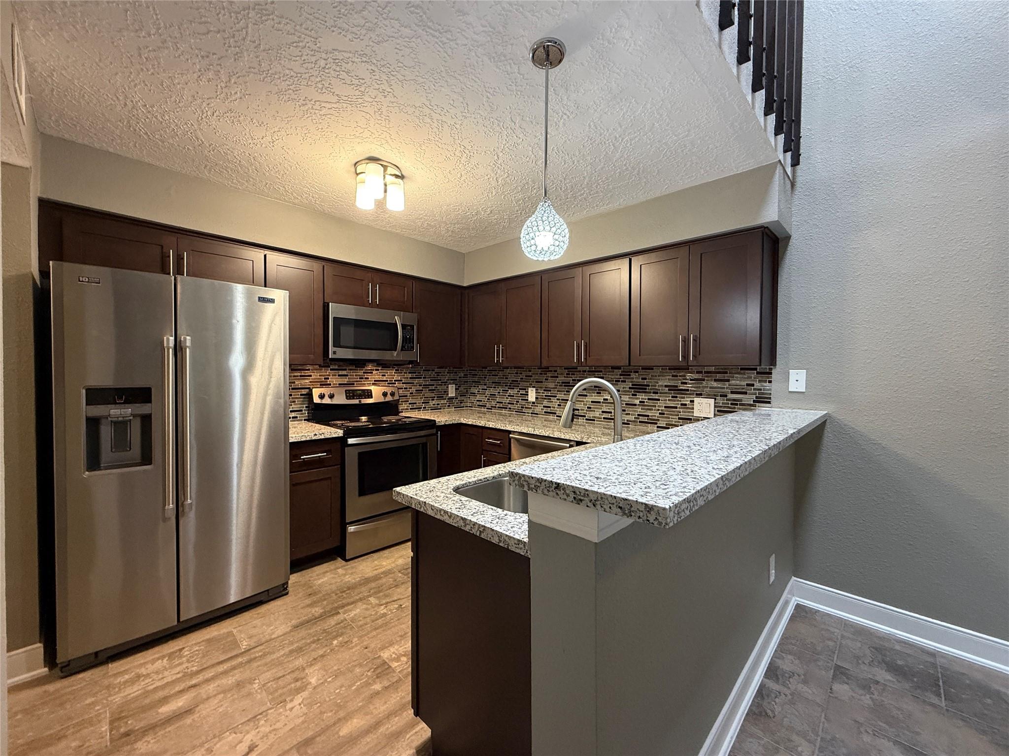 2611 Grants Lake Boulevard 181