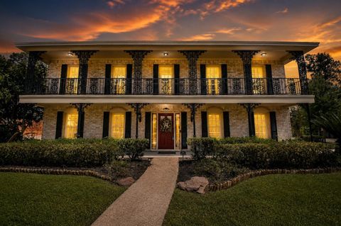 Photo of 1015 Kanah Lane, Houston, TX 77090 (MLS # 40446662)