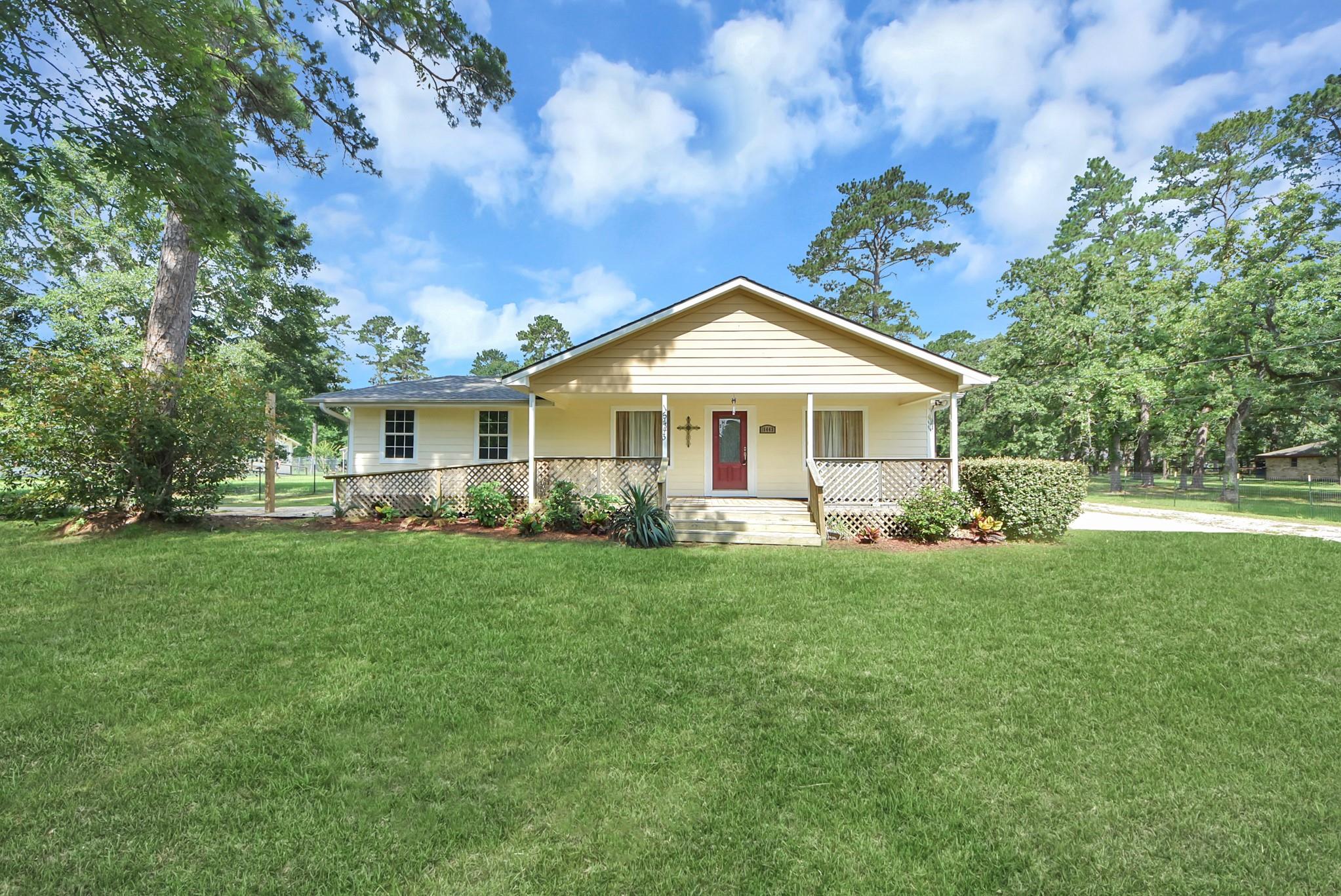 15443 W Loop Dr