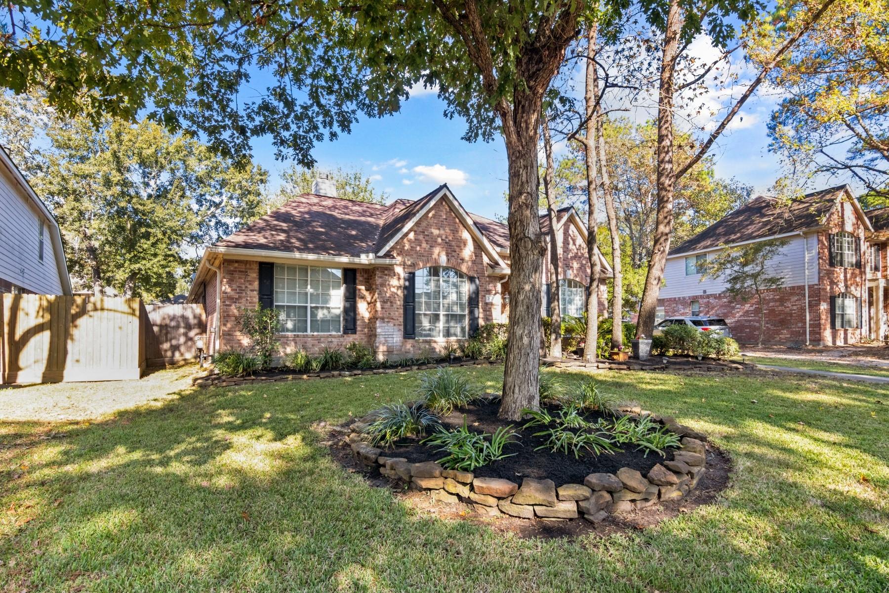 2922 Maple Bend Drive