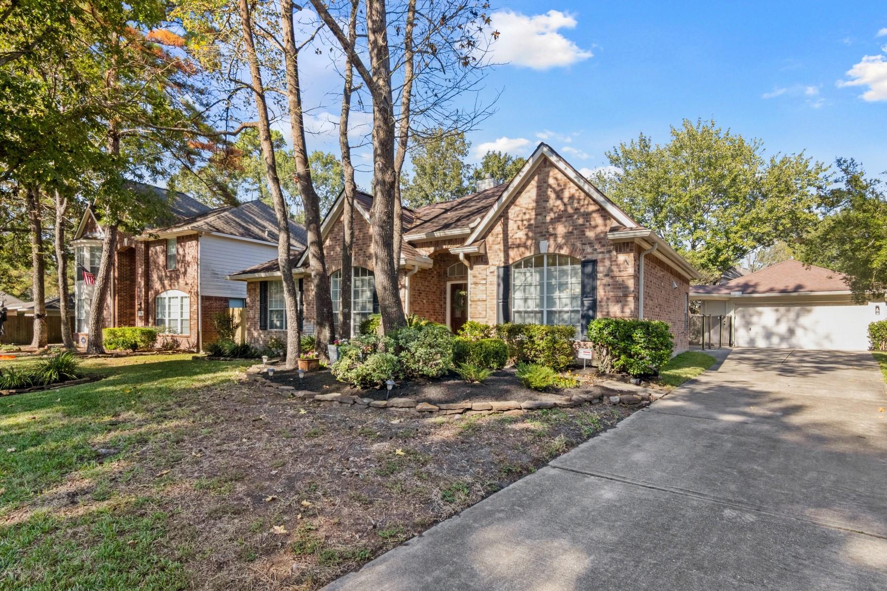 2922 Maple Bend Drive