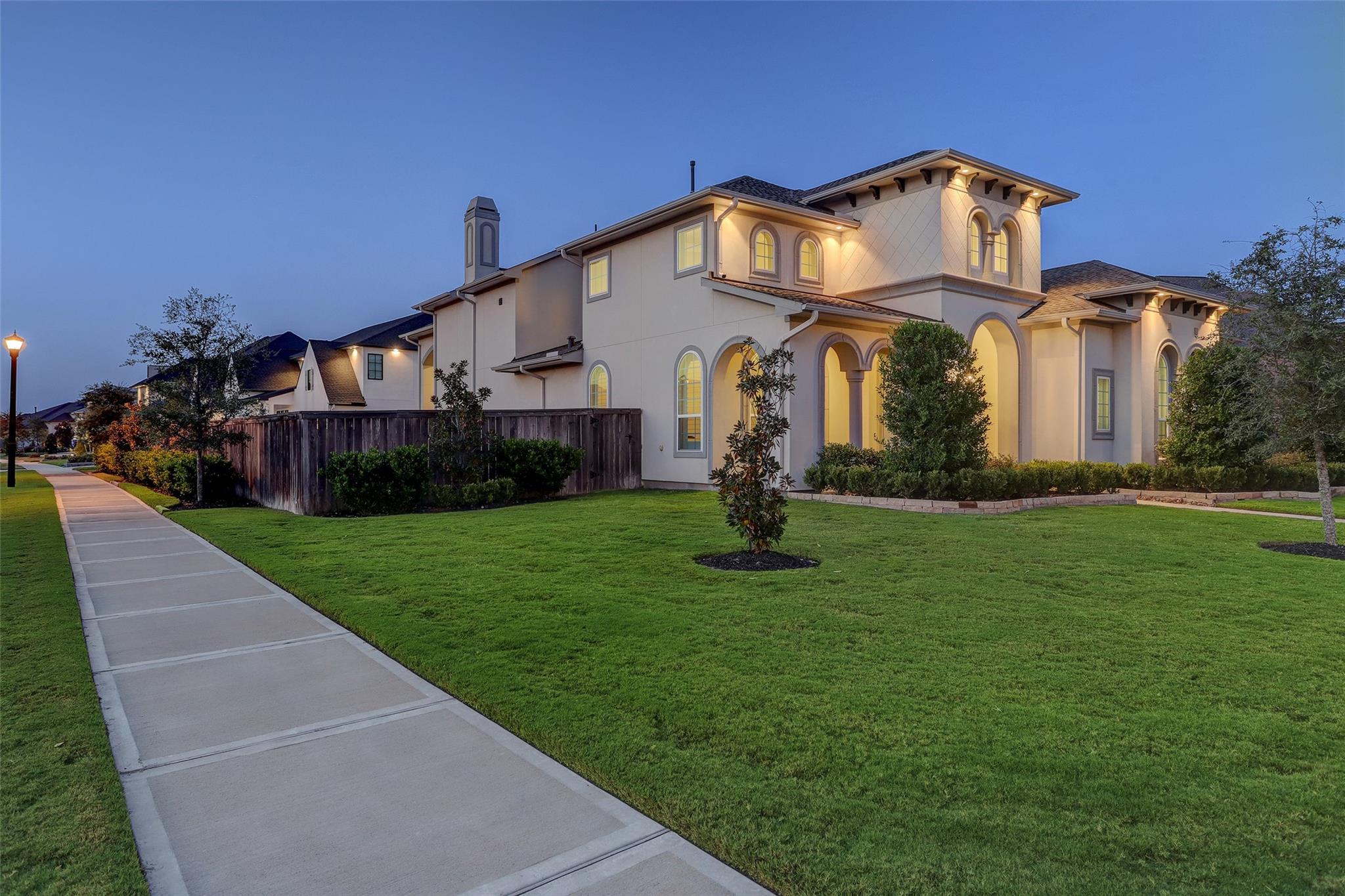 2810 Chester Knoll Court