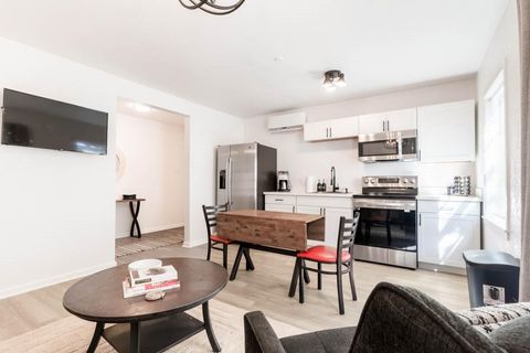 Photo of 1516 Avenue K #D, Galveston, TX 77550 (MLS # 81517708)