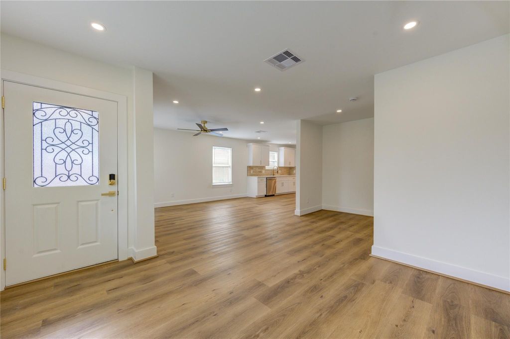 Photo of 6923 Keller Street, Houston, TX 77087 (MLS # 87056502)